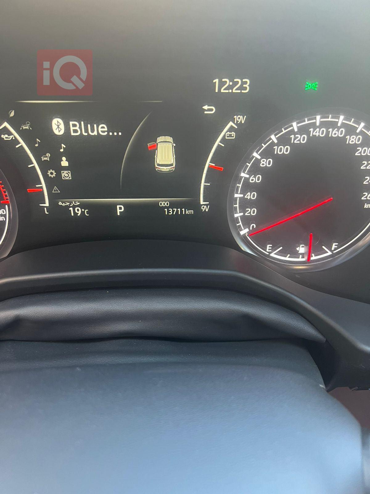 تۆیۆتا لاند کروزەر